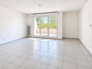  Appartement à louer 3 pièces 65 m²