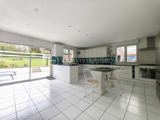  Maison � vendre 8 pi�ces 213 m�