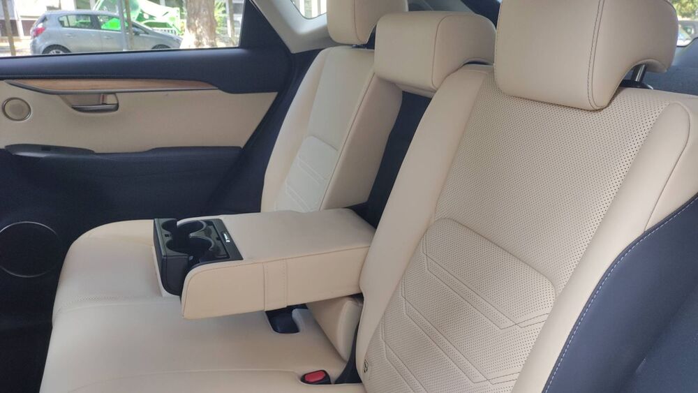 NX 2.5 VVT-i 197 Hybrid AWD e-CVT Ex&eacute;cutive - Automatique Toit 2015 occasion 14500 Caen