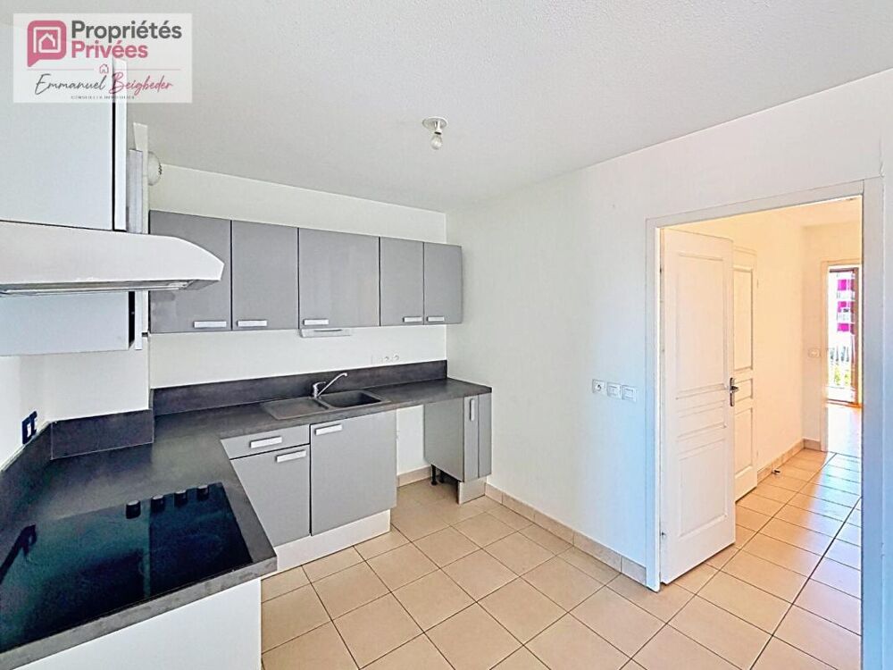 Vente Appartement Appartement Bordeaux 4 pièceS 79.2 m2 terrasses parking Bordeaux