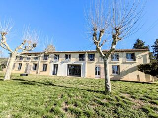  Maison à vendre 15 + pièces 760 m²