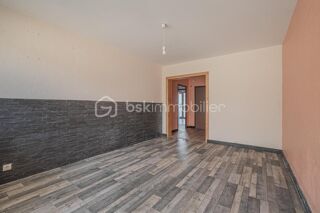  Appartement à louer 3 pièces 65 m²