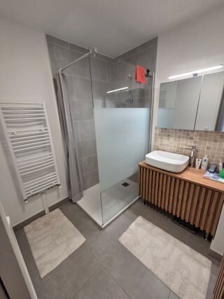  Appartement à louer 3 pièces 67 m²