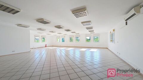 SAINT CHAMAS - Location  Local commercial  150 m2 1500 13250 Saint chamas