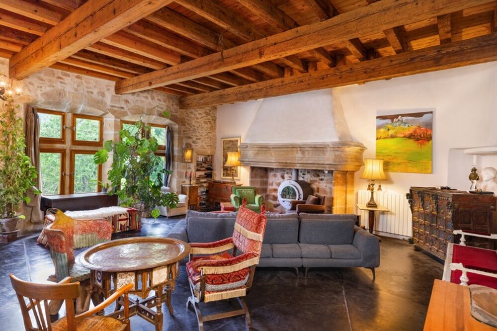 Maison de Caractère avec Tour du XVIIe siècle  Un Trésor Historique au Coeur dAlet-les-Bains - 180 m²