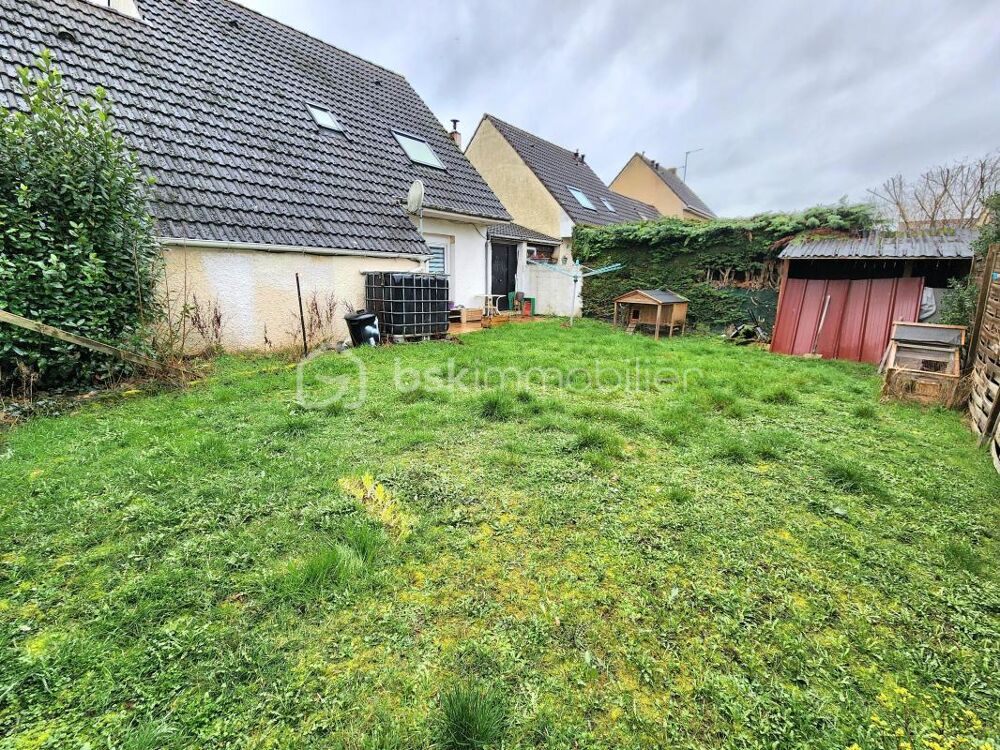 Maison de lotissement 82m2, 3 chambres, buanderie, garage, jardin, dépendance