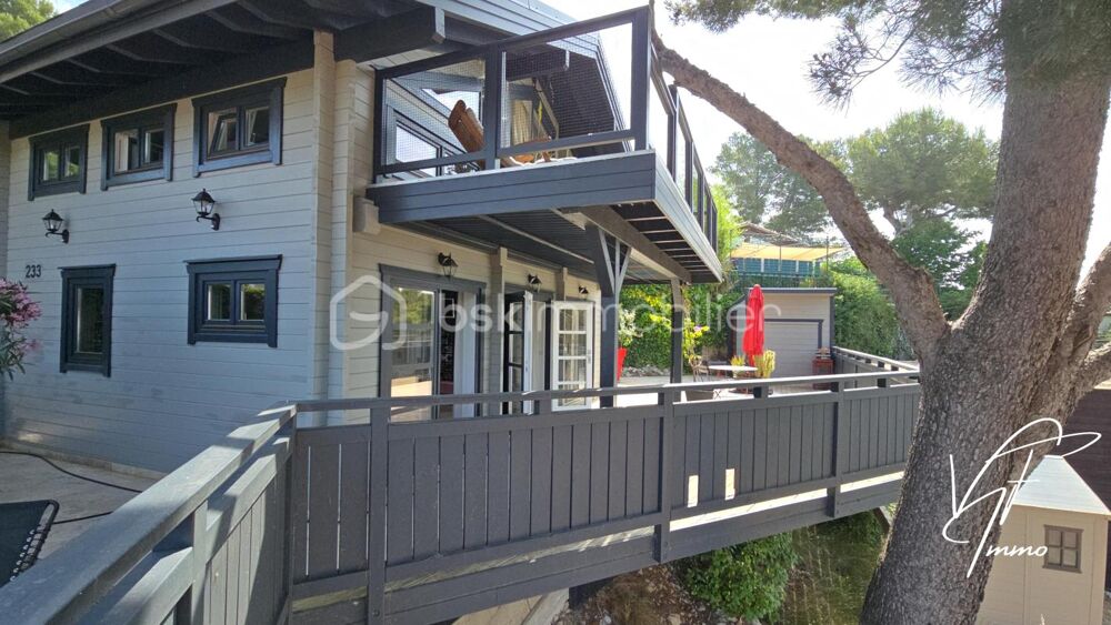 LE CASTELLET  Chalet bois T3 récent avec terrasse panoramique, aperçu mer