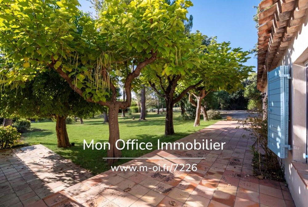 Vente Maison Référence : 7226-PEL - Puyricard – Propriété de caractère avec piscine, vue Sainte-Victoire et fort potentiel Aix en provence