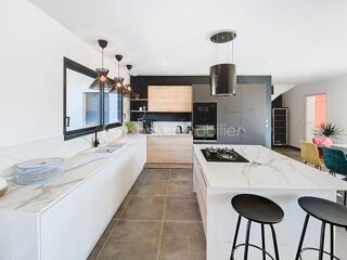  Villa  vendre 5 pices 140 m