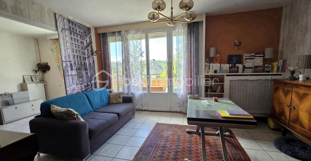 Appartement 5 pièces  3 chambres  Balcon, cave, grenier et garage