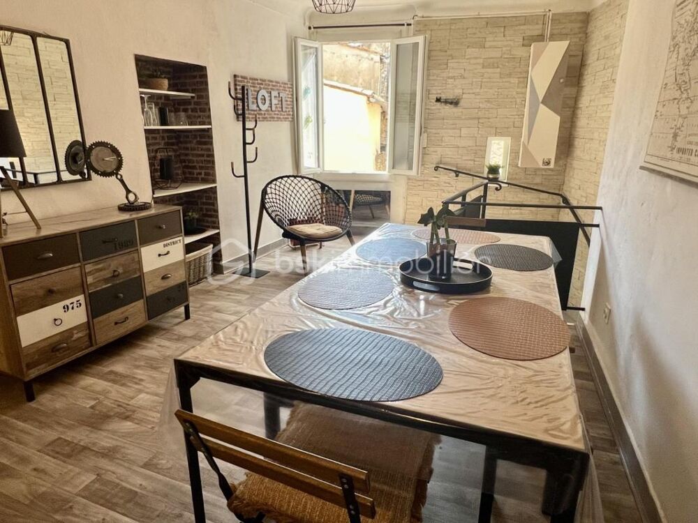Appartement de caractère entièrement rénové  Coeur historique de Fayence