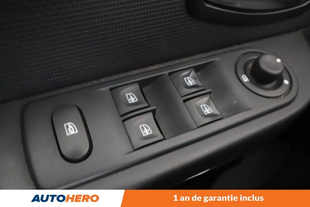 Clio 1.5 dCi Energy Intens 90 ch 2015 occasion 92130 Issy-les-Moulineaux