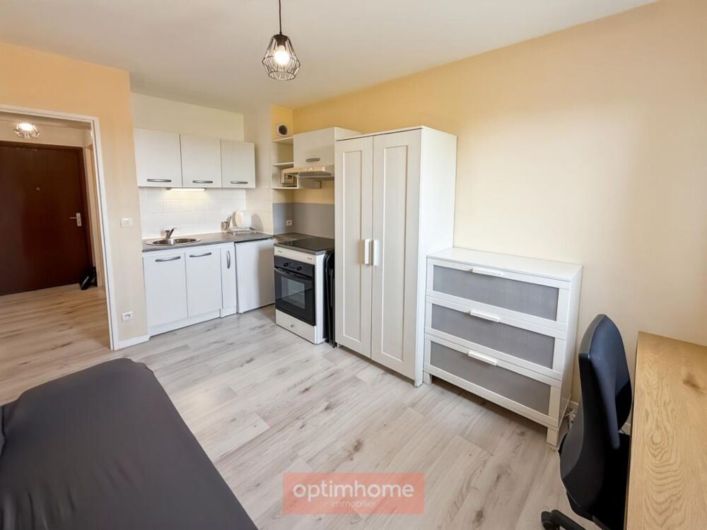 Location Appartement STUDIO MEUBLÉ PRÊT À VIVRE – PROCHE UTC – DISPONIBLE IMMÉDIATEMENT Compiegne