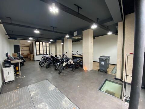 Exceptionnel, emplacement num&eacute;ro 1 au pied du m&eacute;tro chemin vert 10000 75003 Paris