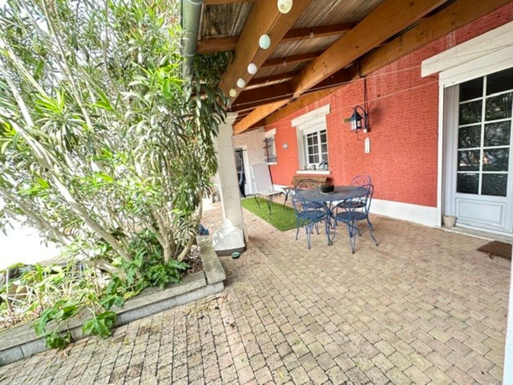? Maison style Hacienda  Charme & confort à Roullet-Saint-Estèphe ?