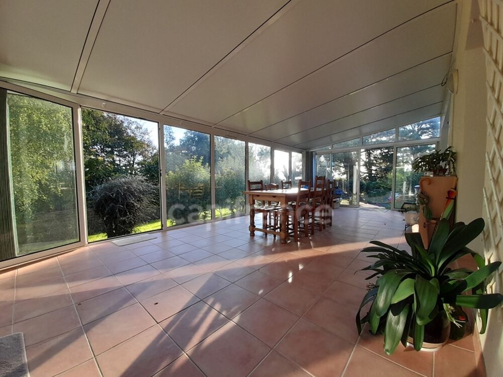 Maison à vendre sur sous-sol total - secteur Plogonnec - Surface habitable 134 m2 - 6 pièces- 4 chambres - 1 bureau- véranda- ja