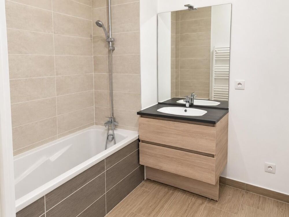 Location Appartement T2 avec loggia et parking à MONTPELLIER Montpellier