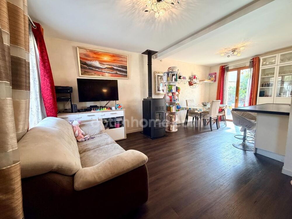 Vente Maison Maison BBC datant de 2012 avec 3 chambres Saintry sur seine
