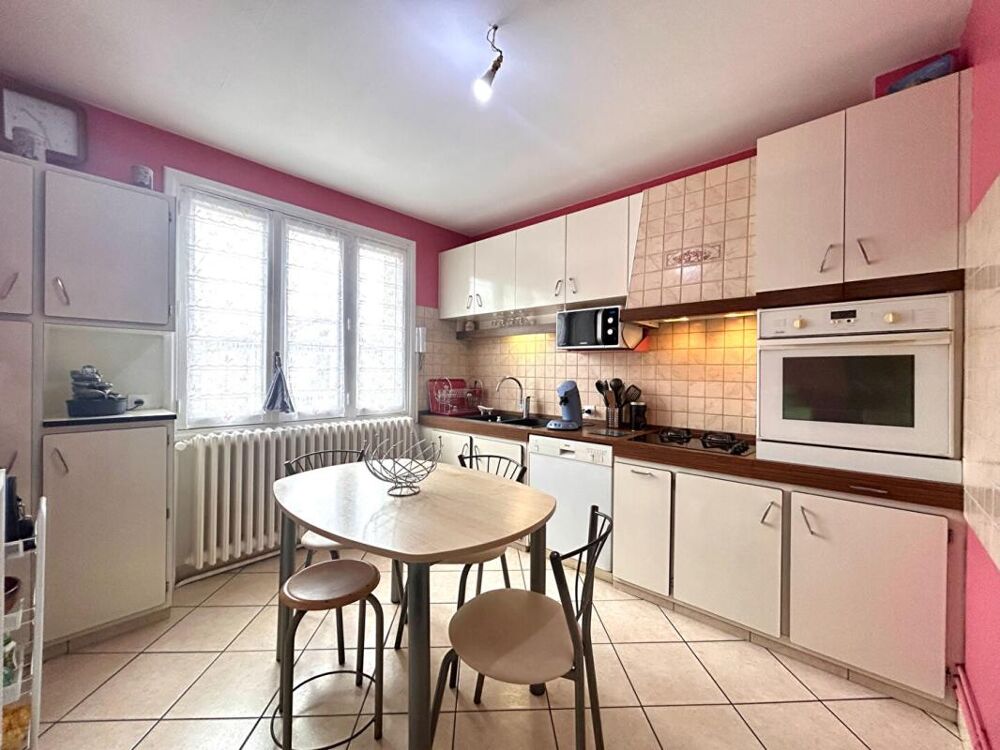 Vente Maison ROANNE Maison individuelle avec sous-sol complet sur terrain clos et arboré Roanne