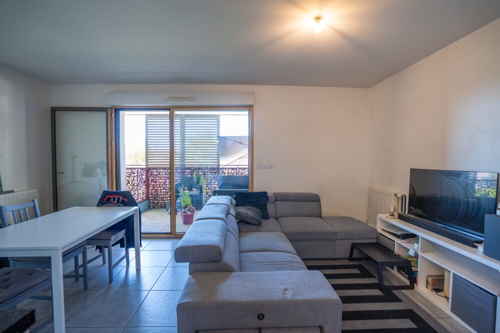 Vente Appartement Bron – secteur Parc de Parilly – T2 avec exceptionnelle loggia de 17 m² et garage Bron