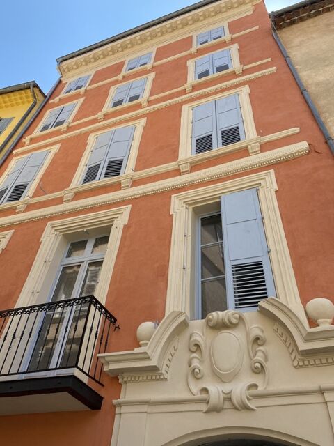 murs commerciaux 42 m2 libre à vendre centre historique  GRASSE (06) 102000 06130 Grasse