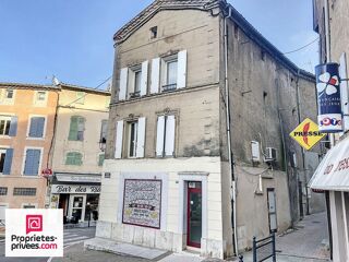 Vente Maison Rians immeuble refait à neuf avec local commercial, studio et T3 Rians