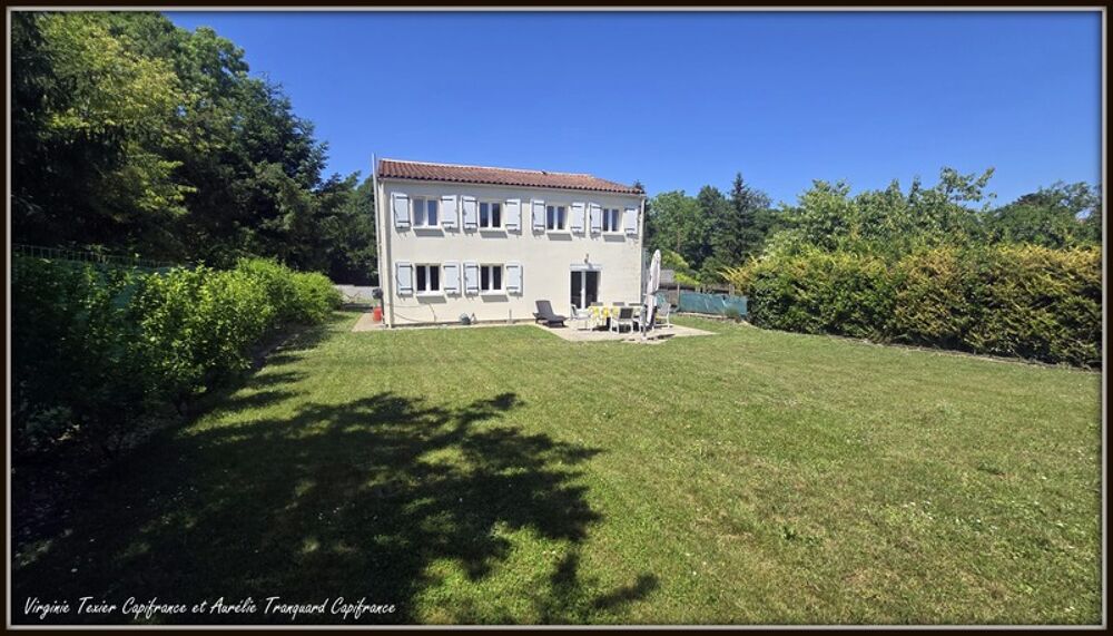 Maison à vendre 6 pièces VARAIZE (17) 4 chambres sur 1500m² de jardin clos avec garage