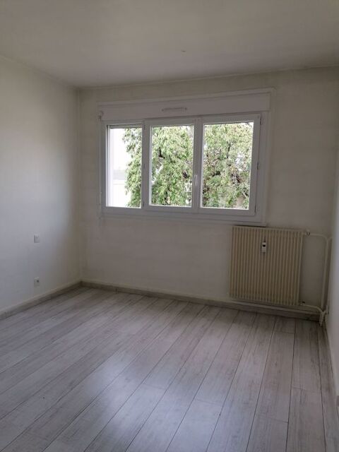   Studio de 16m2 à louer sur Chamalières Appartement - 1 pièce(s) - 16 m²
