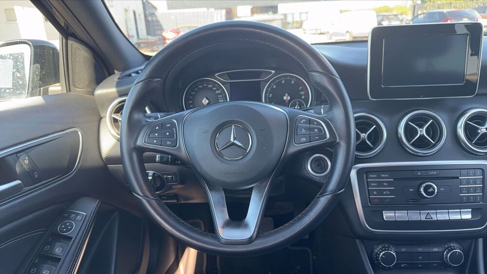 Classe A 220 184 4Matic 7G-DCT Whiteart Edition 2016 occasion 76230 Isneauville