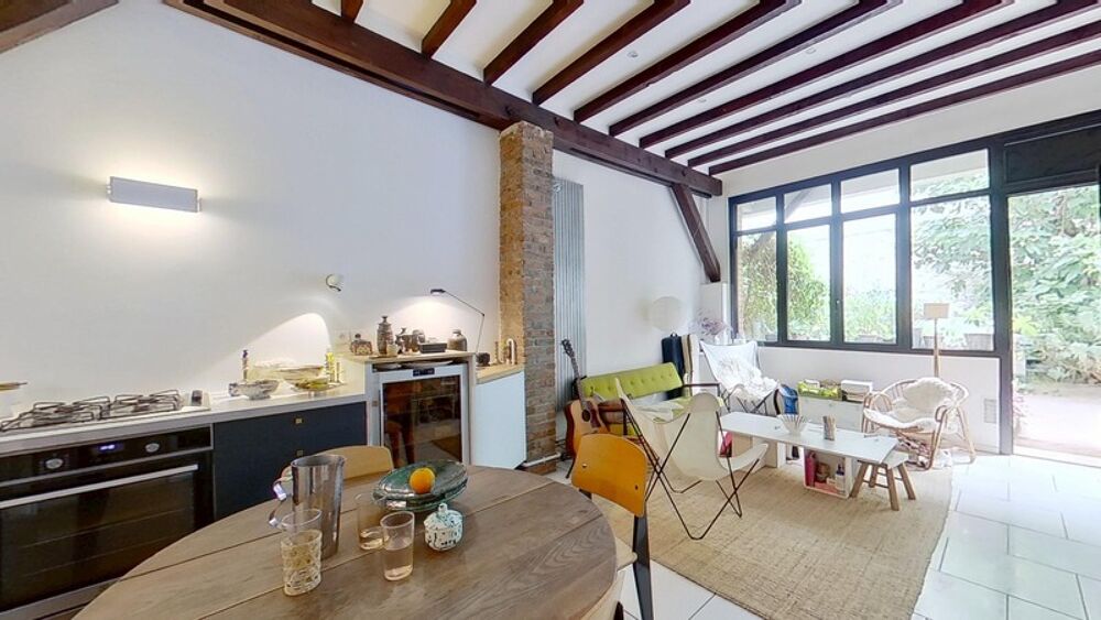 Vente Appartement EXCLUSIVITÉ – Triplex de charme de 68 m² – Quartier des Coutures, à 350 m du métro Robespierre Bagnolet