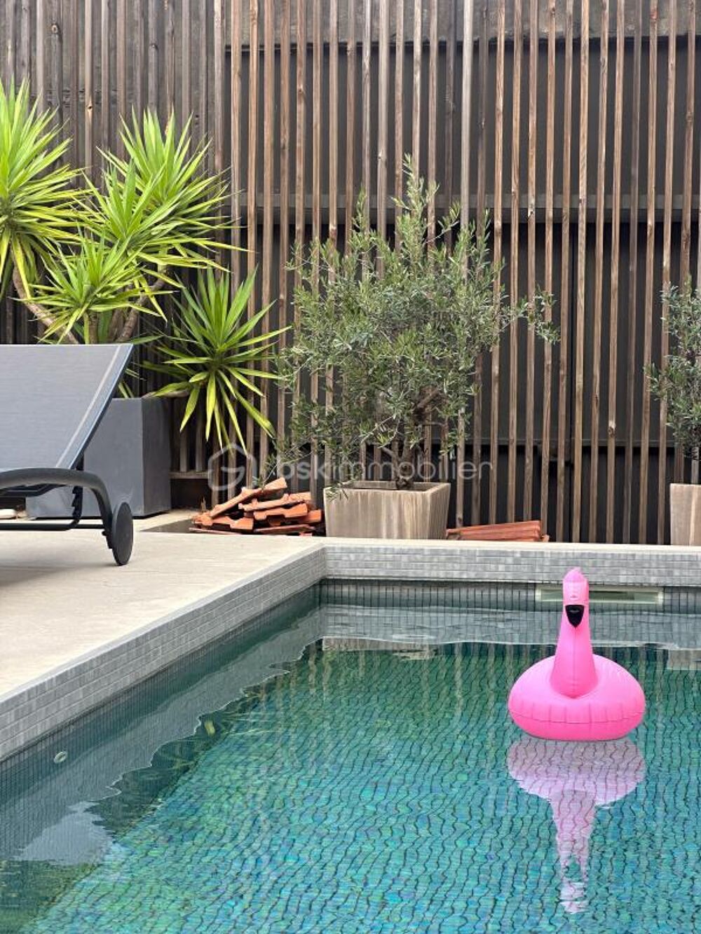 Belle maison de ville aux Arceaux avec piscine et garage