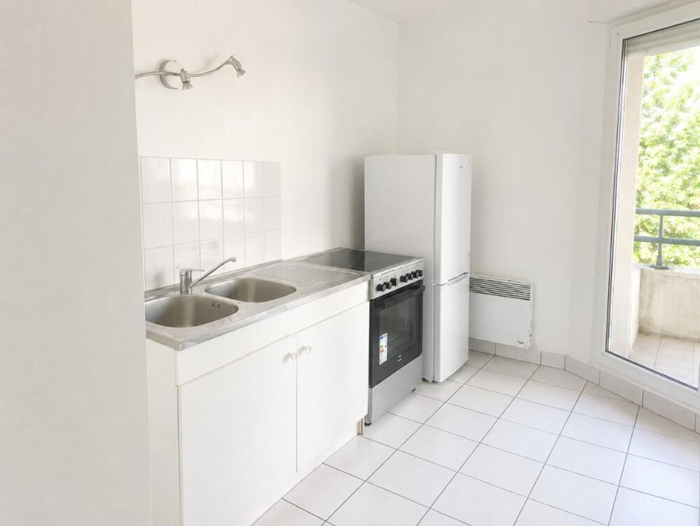 Location Appartement T2 avec balcon et parking à Lyon 3 Lyon 3