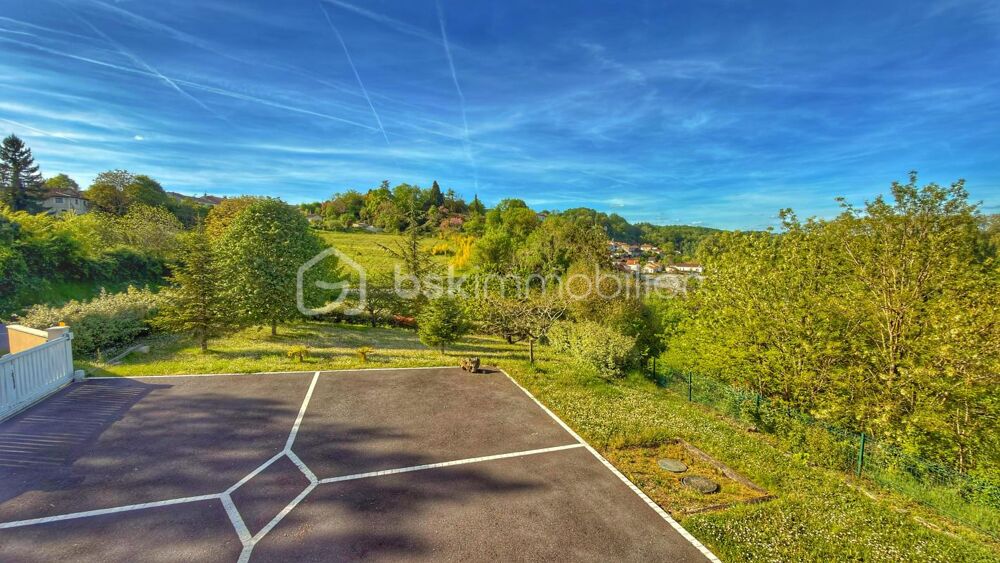 Vente Maison Aubeterre-sur-Dronne - Maison rénovée 148 m², vue panoramique et piscine Aubeterre sur dronne