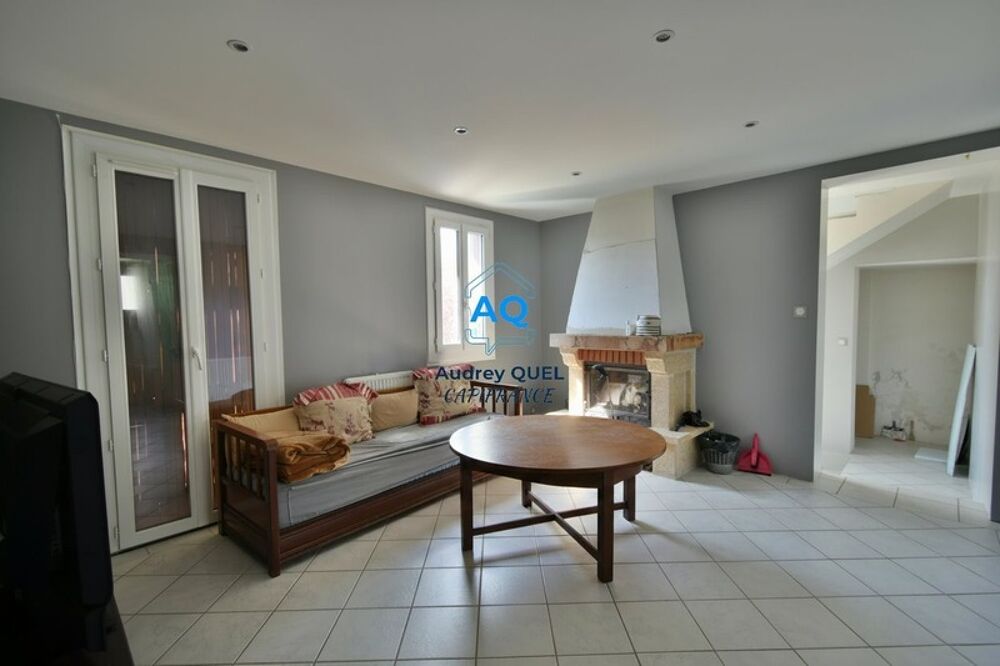 Maison familiale - 6 pièces - 164 m² de surface totale (100,50m² habitables) avec vue dégagée et fort potentiel  VALSERHONE (01