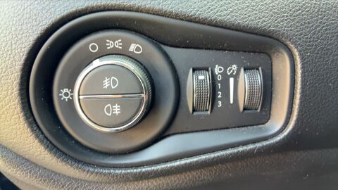 Renegade 1.4 MultiAir 140 Longitude Business 2017 occasion 91400 Gometz La Ville