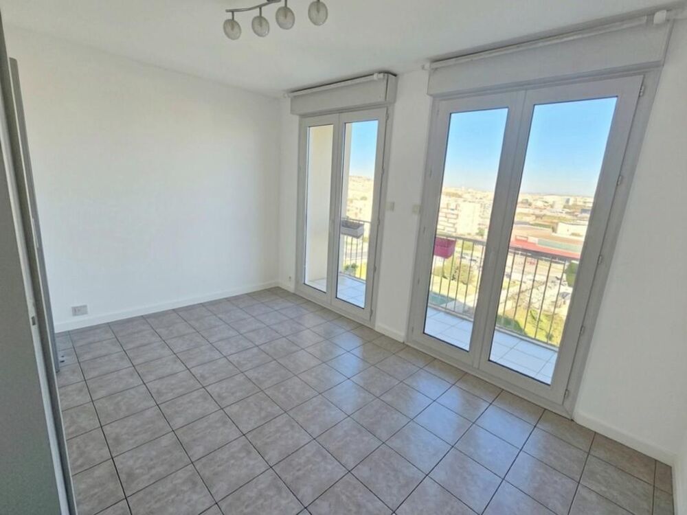 13010 Marseille Type 3 avec 2 Balcons