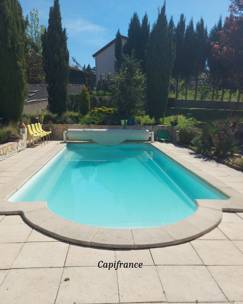 Maison familiale avec grand terrain, piscine  Saint-Martin-la-Plaine