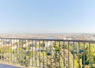  Appartement � vendre 4 pi�ces 95 m�