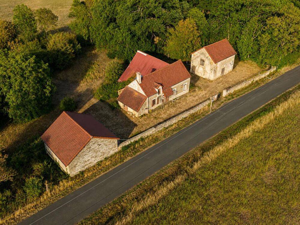 Vente Maison Chateaumeillant  Longère idéale pour vos projets Chateaumeillant