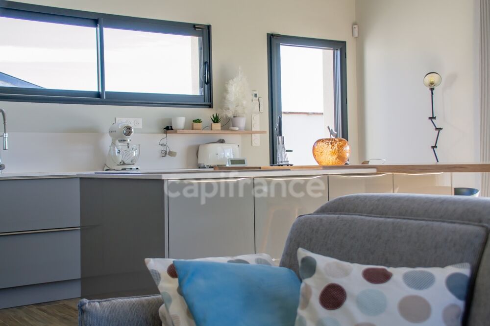 Vente Maison ROYAN – MAISON CONTEMPORAINE AVEC PISCINE ET VUE DÉGAGÉE Royan