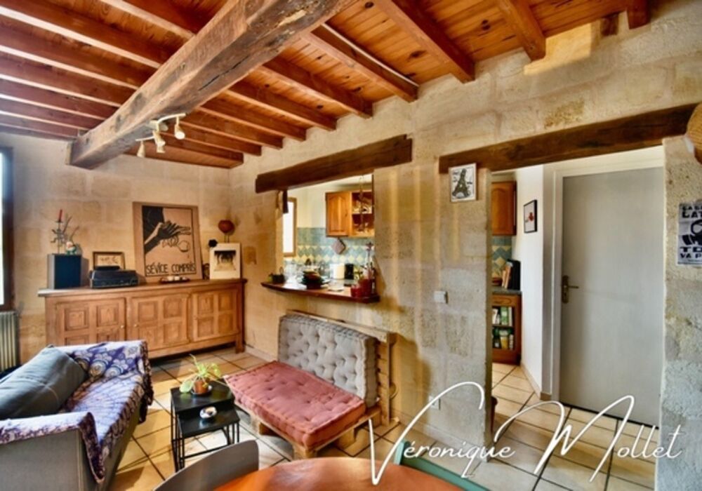 MAISON EN PIERRE ATYPIQUE ! UN VRAI COUP DE COEUR