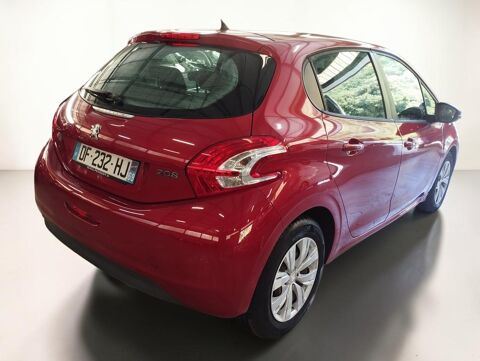 208 1.2 VTI 82 5P 2014 occasion 06640 Saint-Jeannet