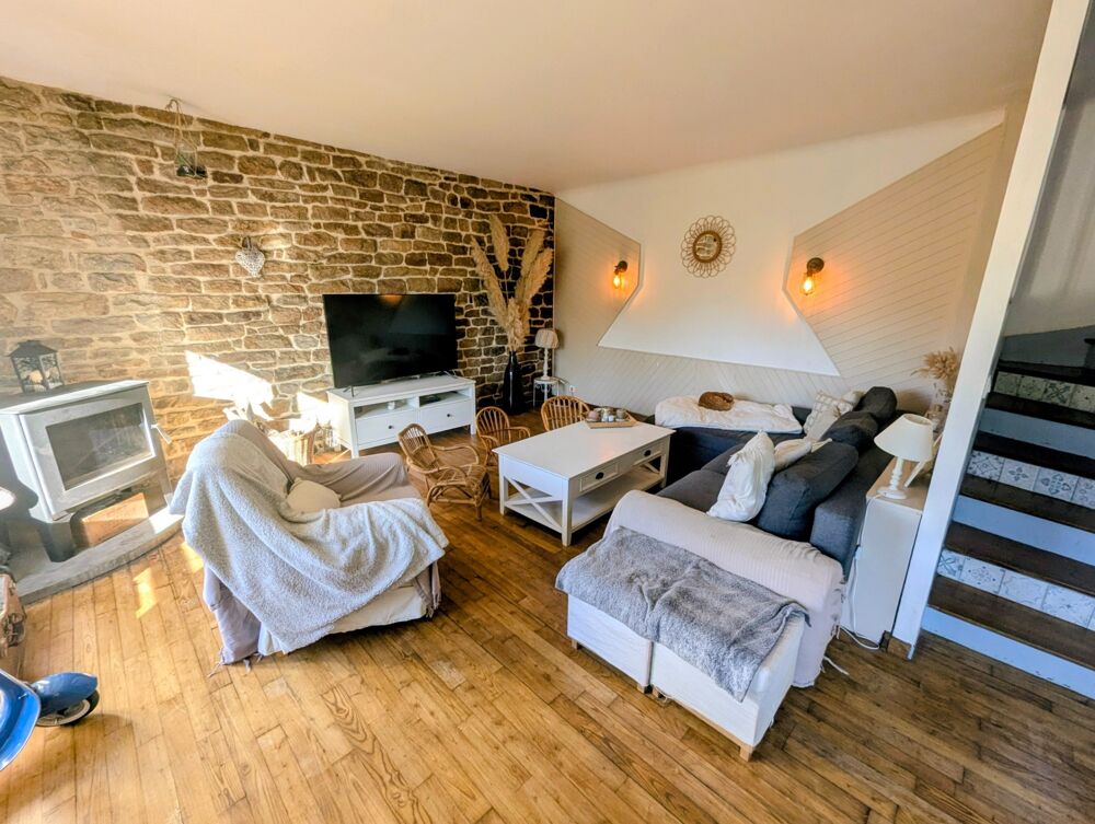 Vente Maison ? MAISON AVEC GITE, DEPENDANCE ET GRAND TERRAIN A CORAY Coray