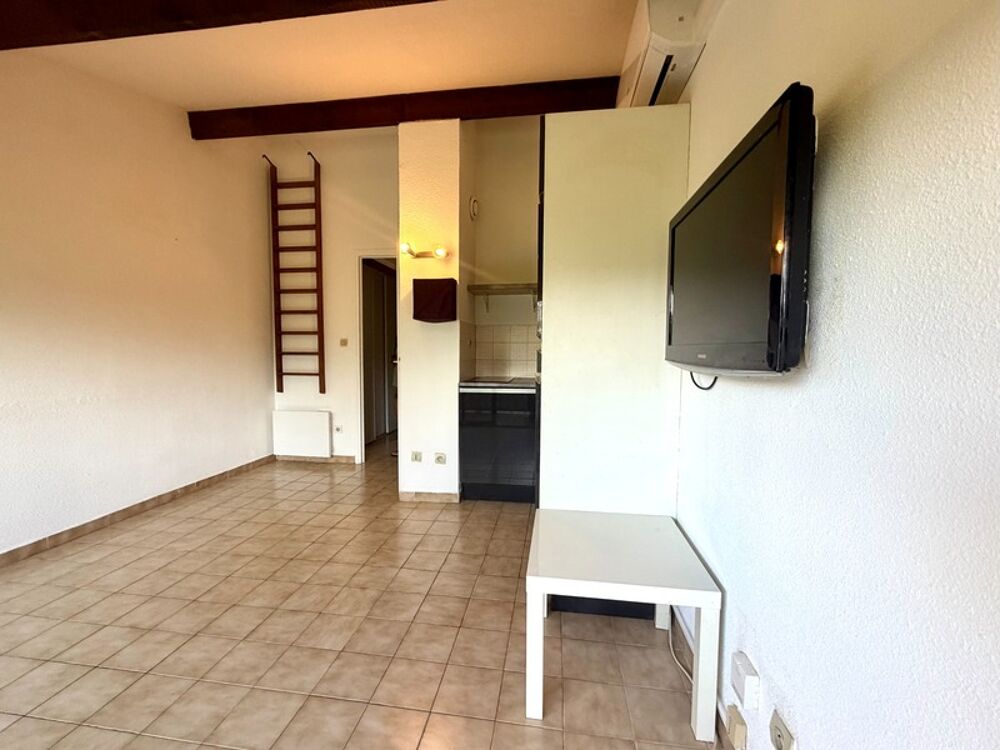 Vente Appartement STUDIO CLIMATISÉ AVEC BALCON ET PARKING  AIGUES MORTES Aigues mortes