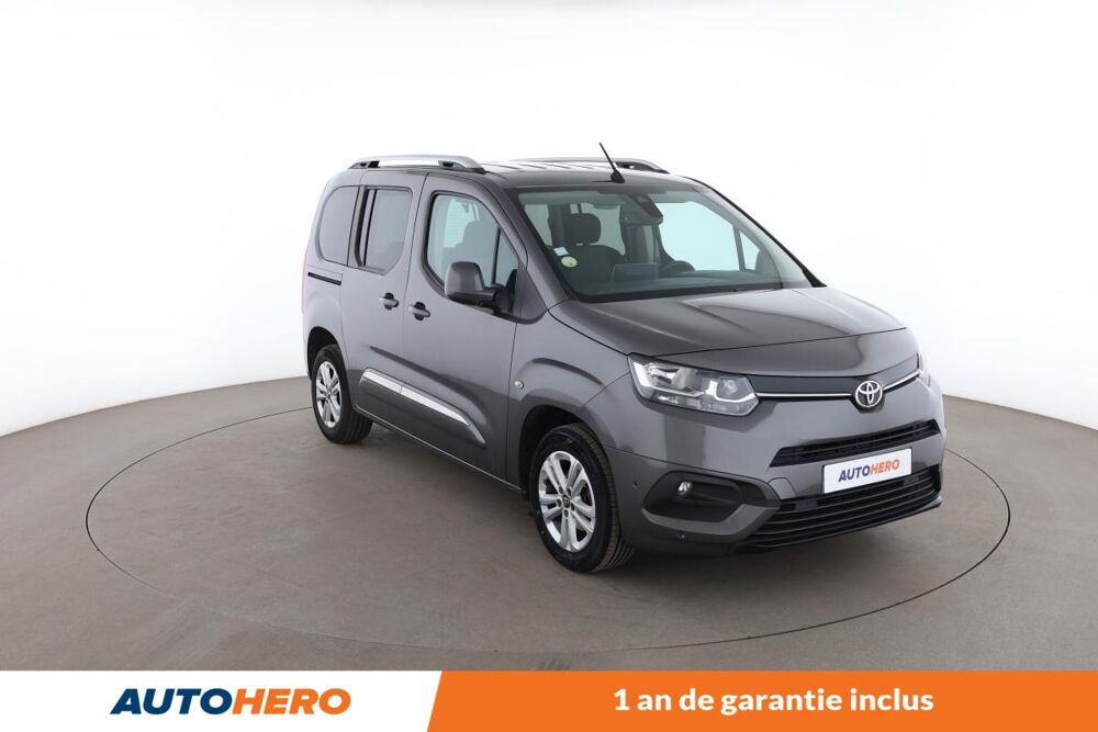 Proace city Medium 1.5 D-4D Executive 100 ch 2021 occasion 92130 Issy-les-Moulineaux
