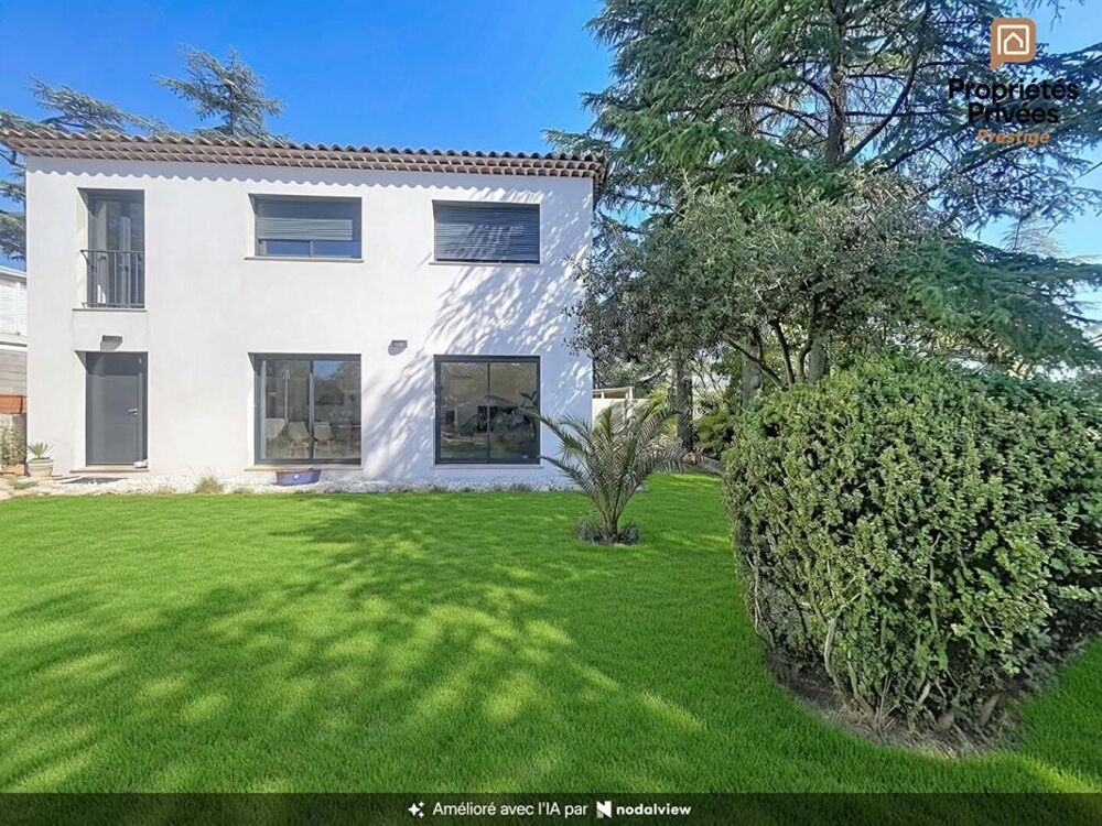 Villa T6 (2023) - St Maximin centre - Terrain 500m² + garage