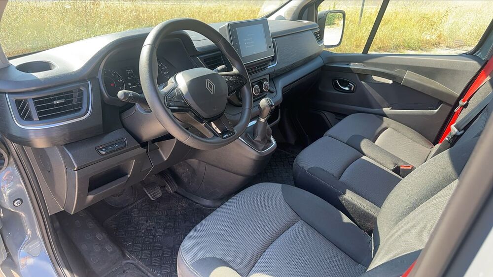 Trafic VU III 2.0 dCi 150 EDC7 Red Edition Confort - Automatique 2024 occasion 83330 Le Beausset