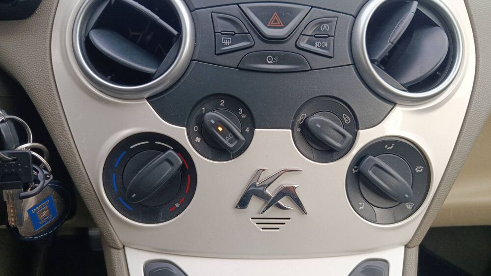 Ka II 1.2 69 Titanium 2015 occasion 59260 Lezennes