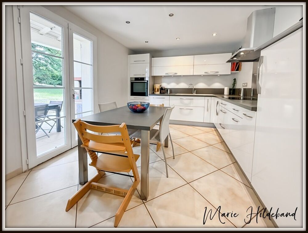 Vente Maison Maison familiale – 200 m² – 5 chambres – jardin de plus de 3800m² Saubens