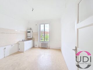  Immeuble à vendre 6 pièces 173 m²